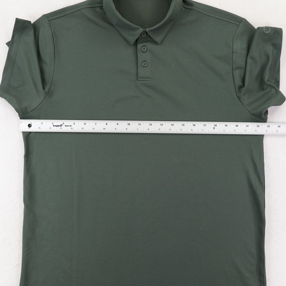 Vuori Feather Polo Shirt Mens Medium Green Solid Golf Performance Short Sleeve - Picture 6 of 8